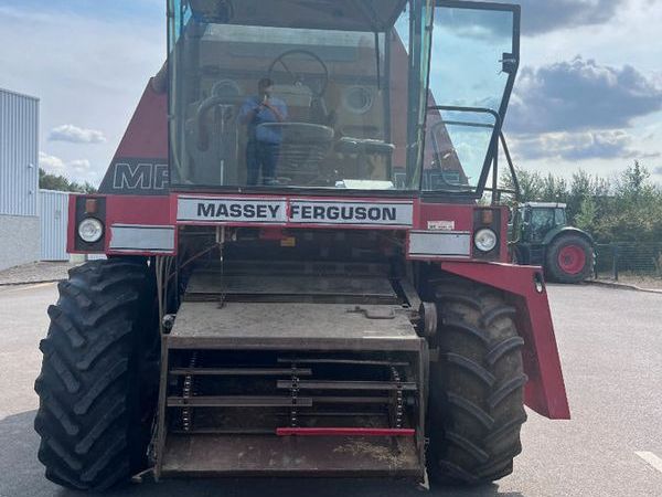 Комбайн Massey Ferguson 29XP (1990)
