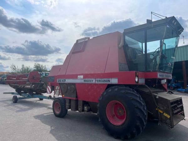 Комбайн Massey Ferguson 29XP (1990)