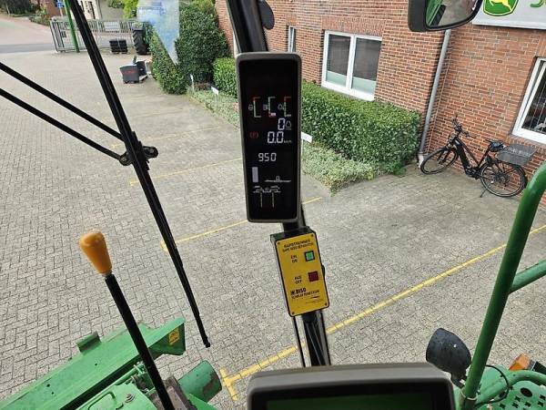Комбайн John Deere W 540 (2012)