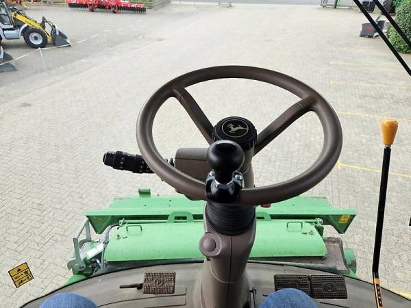 Комбайн John Deere W 540 (2012)