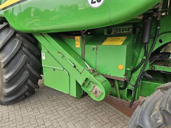 Комбайн John Deere W 540 (2012)