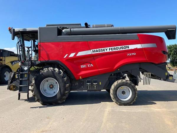Комбайн Massey Ferguson 7370 Beta (2014)