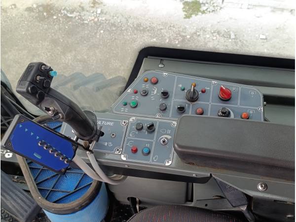 Самохідний обприскувач Berthoud Raptor 4240 (2013)