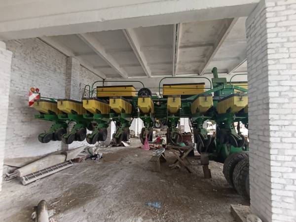 Сівалка точного висіву John Deere 1745 (2014)
