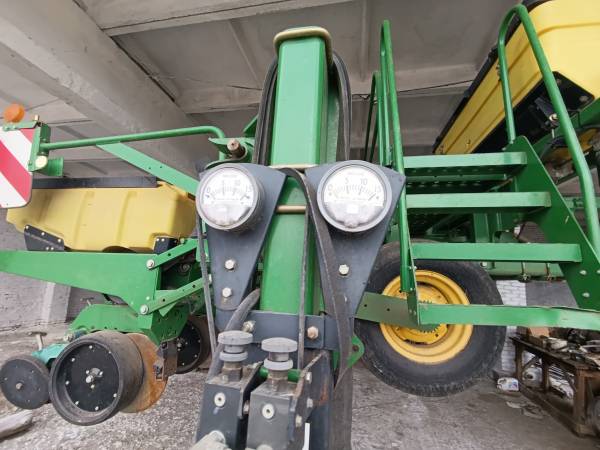 Сівалка точного висіву John Deere 1745 (2014)