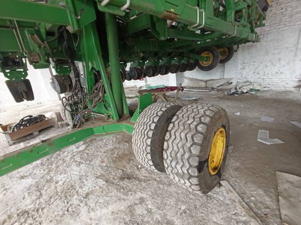 Сівалка точного висіву John Deere 1745 (2014)