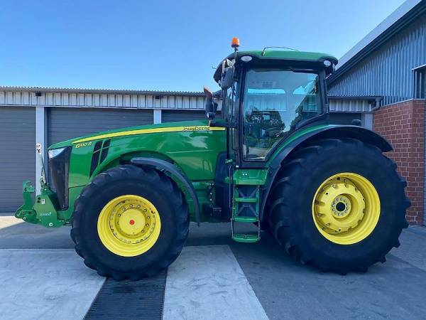 Трактор John Deere 8310R (2013)