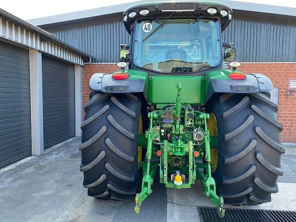 Трактор John Deere 8310R (2013)