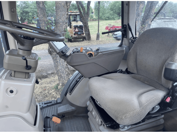 Трактор John Deere 8320R (2014)