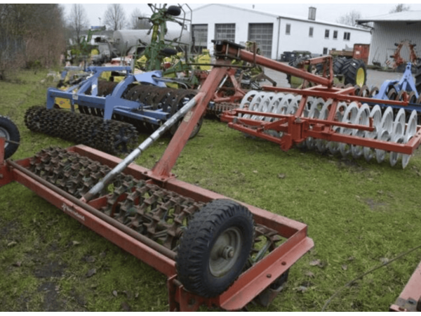 Коток Kverneland 900/14 (2003)