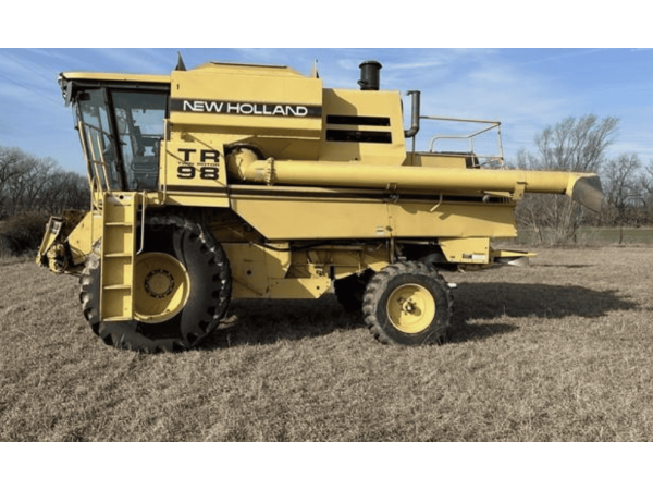Комбайн New Holland TR98 (1996)
