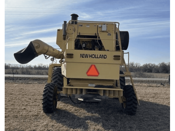 Комбайн New Holland TR98 (1996)