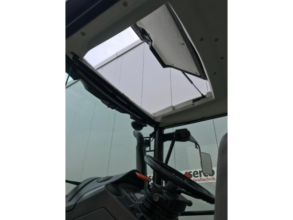 Трактор Claas Axos 330 CX (2011)
