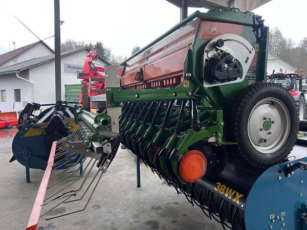 Сеялка Amazone D9 3000 Spezial (2025)