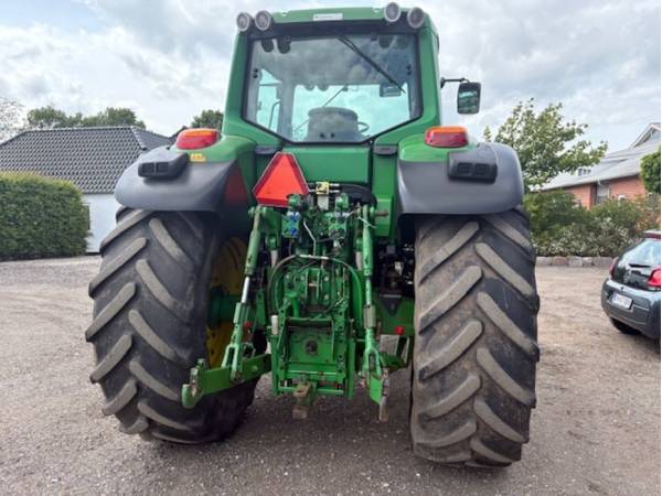 Трактор John Deere 7530 (2007)