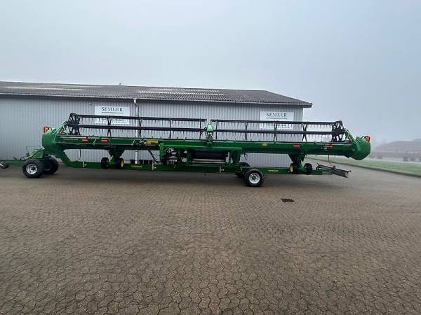Комбайн John Deere S690 (2015)