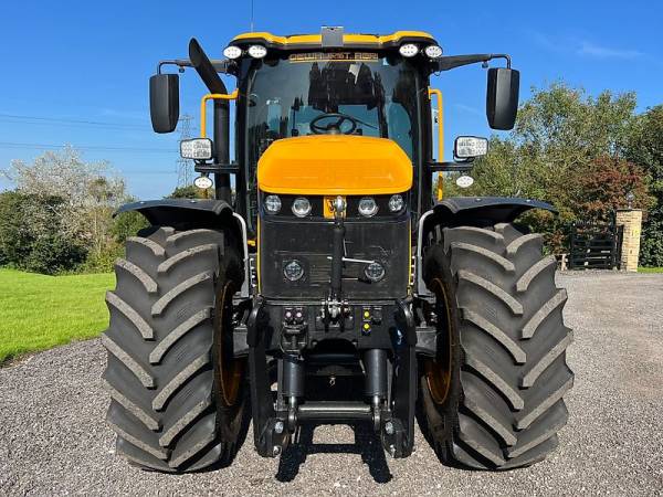 Трактор JCB Fastrac 4220 (2022)