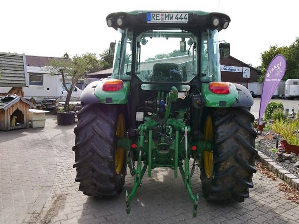 Трактор John Deere 5085M (2016)