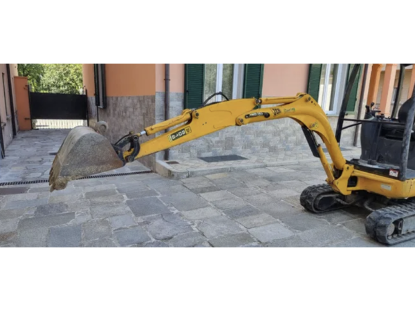 Миниэкскаватор JCB 8018