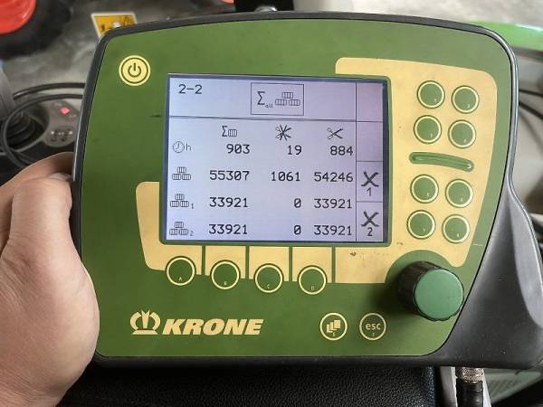 Прес-підбирач  Krone Big Pack 1270 XC (2012)