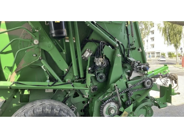 Пресс-подборщик John Deere V461R (2020)