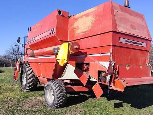 Комбайн Massey Ferguson 38 (1995)