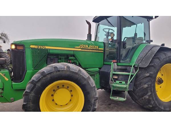 Трактор John Deere 8310 (2001)