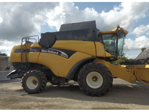 Комбайн New Holland CX8080 (2007)