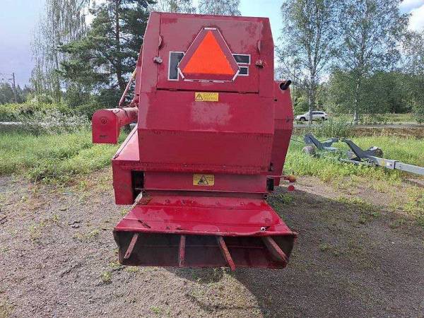 Комбайн Massey Ferguson 330 (1984)