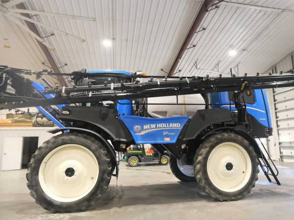 Самохідний обприскувач New Holland SP.295F (2016)