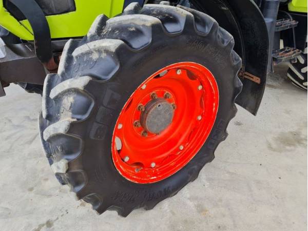 Трактор Claas Arion 410 (2011)