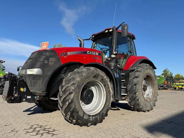 Трактор Case IH CVX 310 (2016)