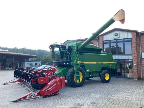 Комбайн John Deere 2266 (1997)