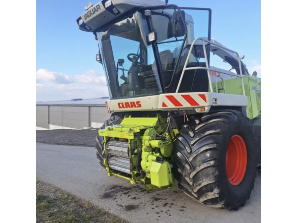 Кормозбиральний комбайн Claas Jaguar 870 (2004)