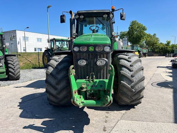Трактор John Deere 8330 (2009)