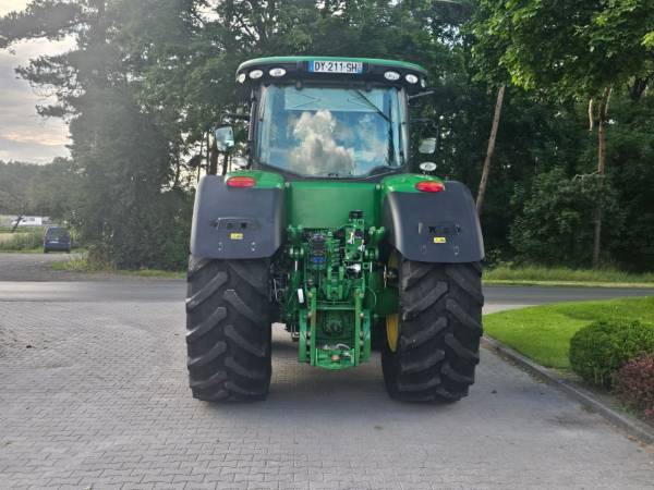 Трактор John Deere 8245R (2016)