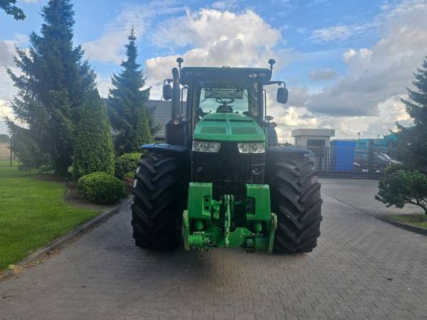 Трактор John Deere 8245R (2016)