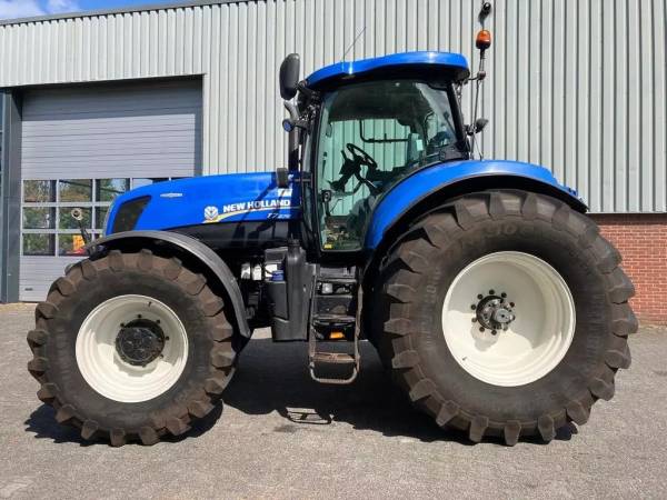 Трактор New Holland T7.270 (2012)