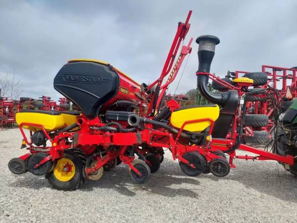 Сівалка точного висіву Vaderstad Tempo TPF 8 (2017)