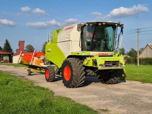 Комбайн Claas Tucano 320 (2012)