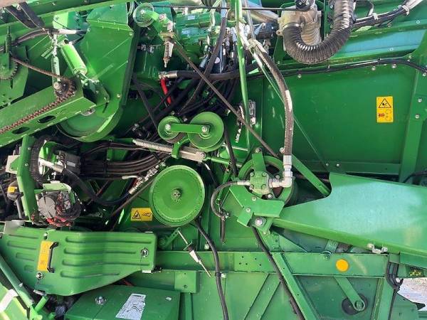 Комбайн John Deere T550 (2020)