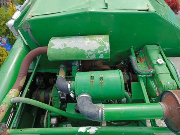 Комбайн John Deere 1158 (1998)
