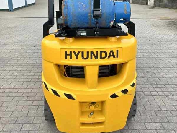 Міні-навантажувач Hyundai 18L-7M (2022)