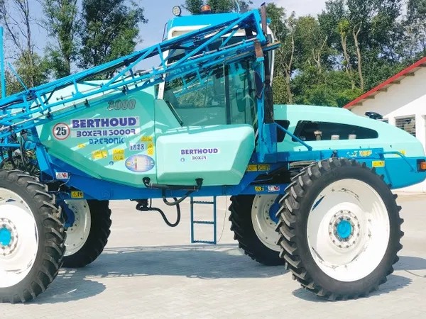 Самохідний обприскувач Berthoud Boxer 3000