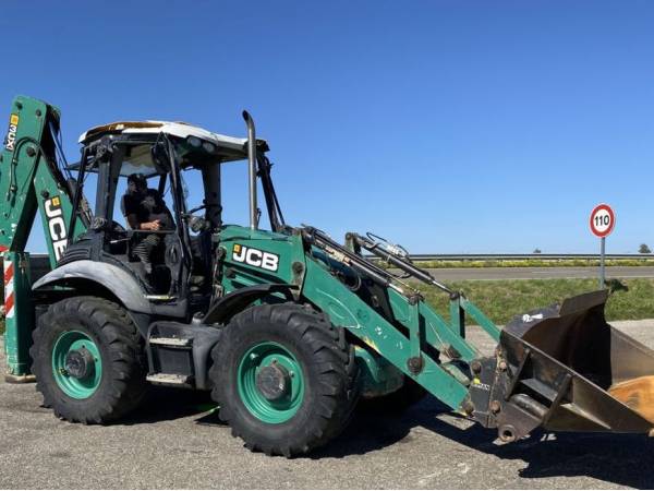 Екскаватор-навантажувач JCB 3CX (2014)