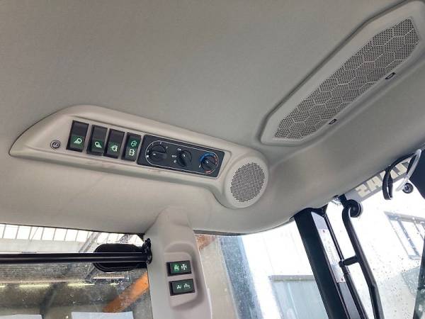 Трактор Claas Nexos 230  (2022)