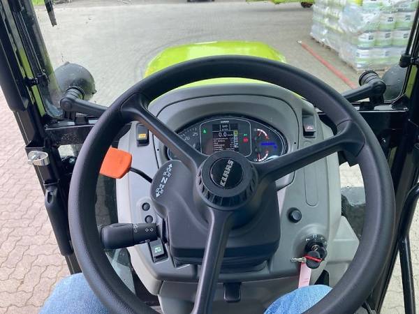 Трактор Claas Nexos 230  (2022)