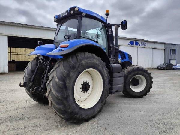 Трактор New Holland T8.330 (2015)