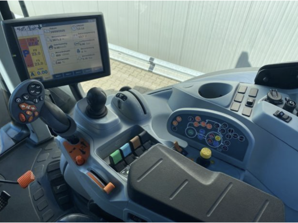 Трактор New Holland T7.315 (2016)