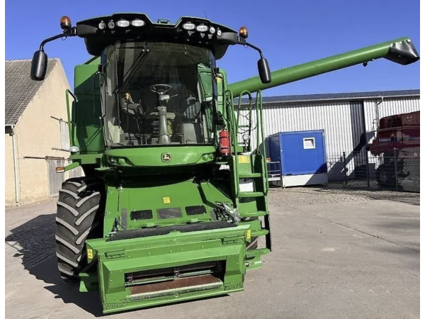 Комбайн John Deere W550 (2020)